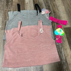💕Two nursing tanks! 💕Onesize💕